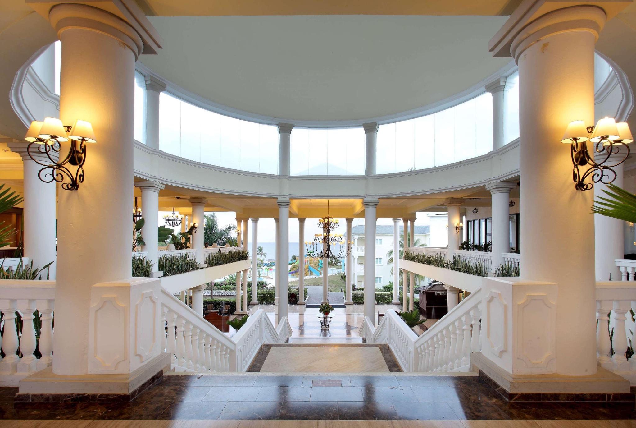 hotel-thumb