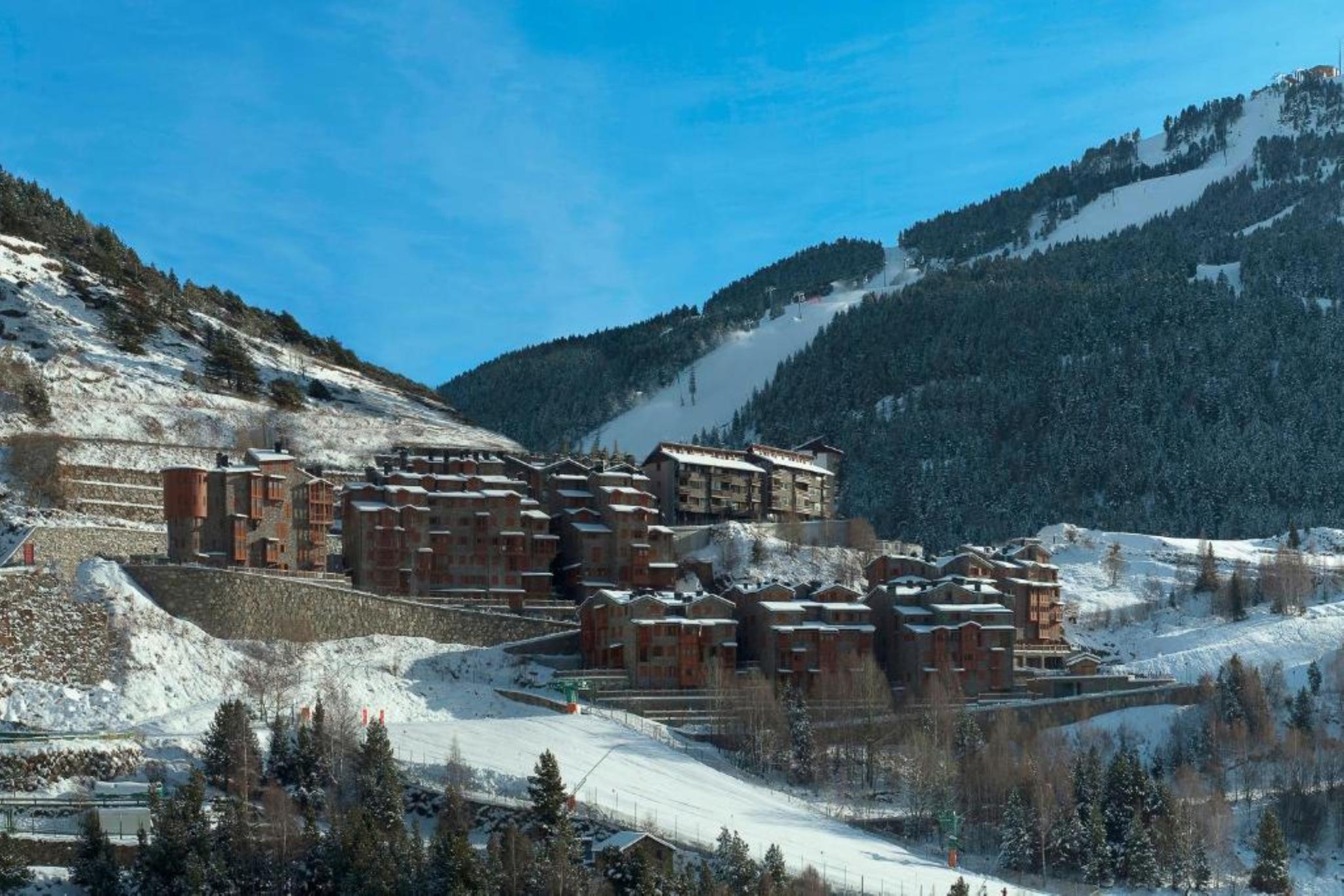 Apartamentos La Pleta Incles Suites 3000