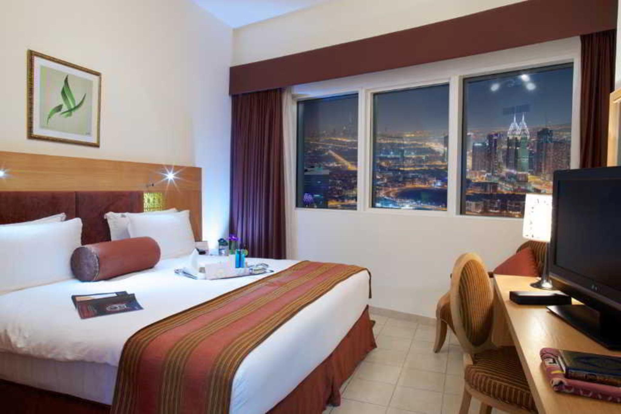 hotel-thumb