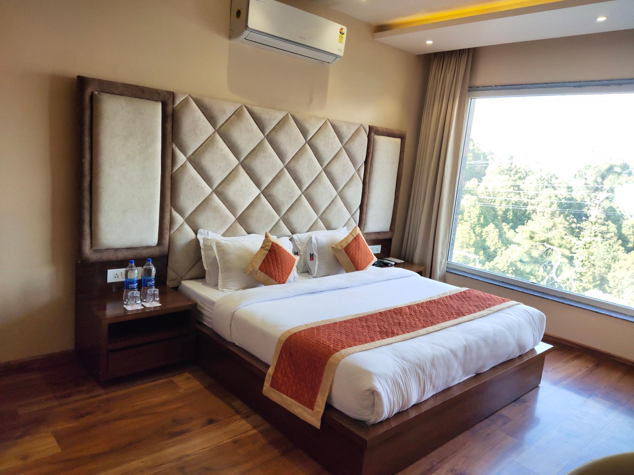 Premier Room