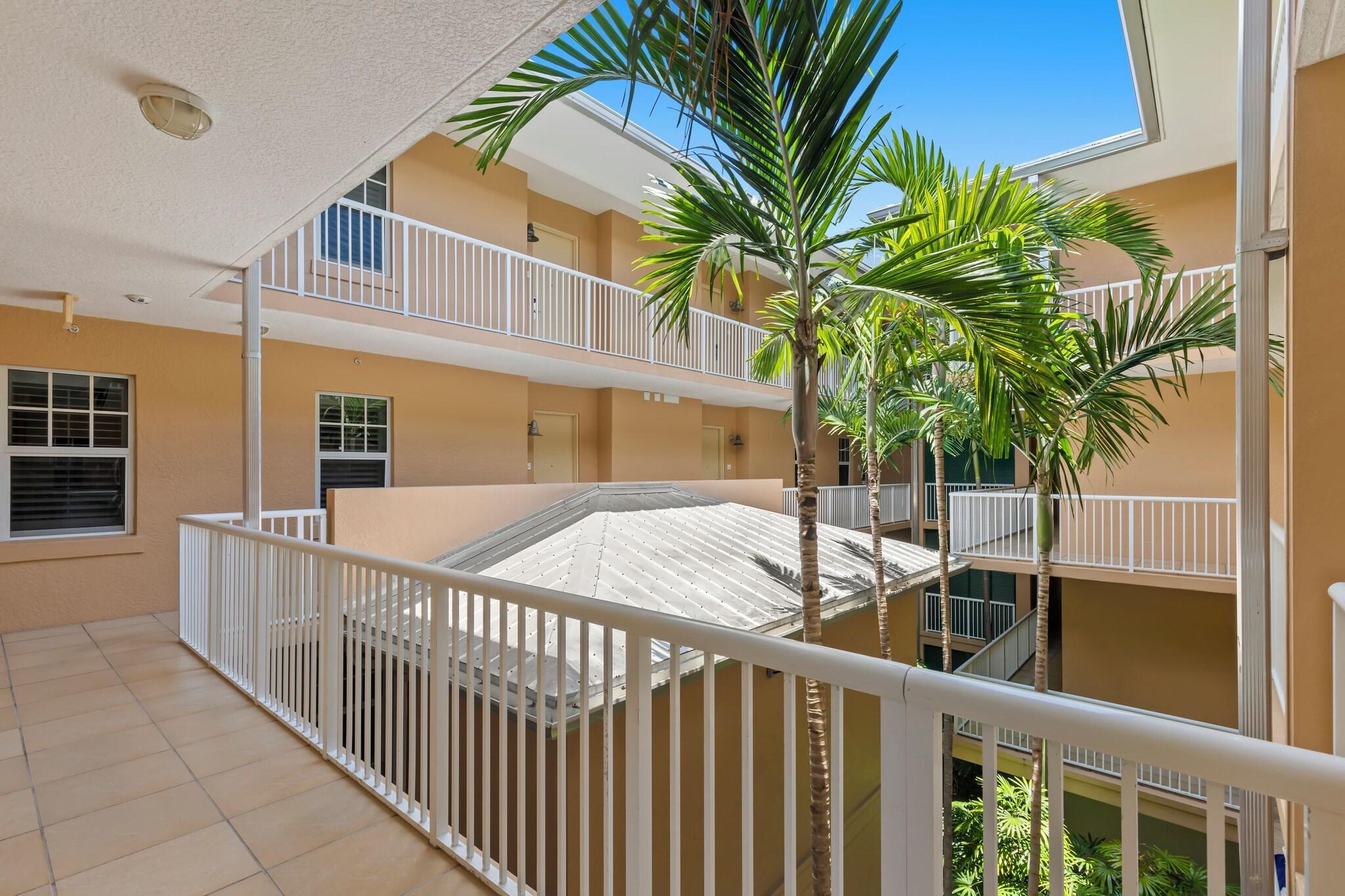 hotel-thumb