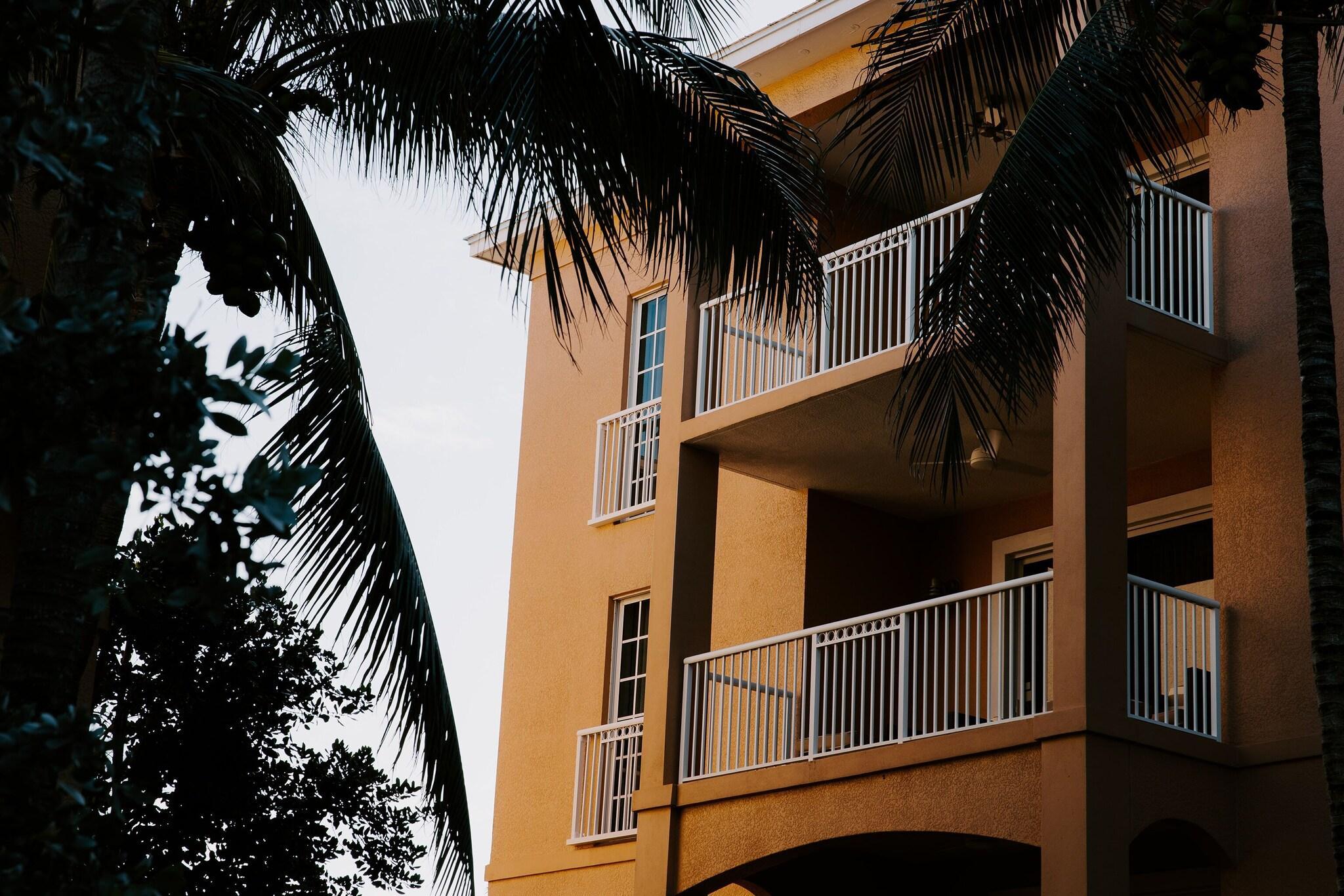 hotel-thumb