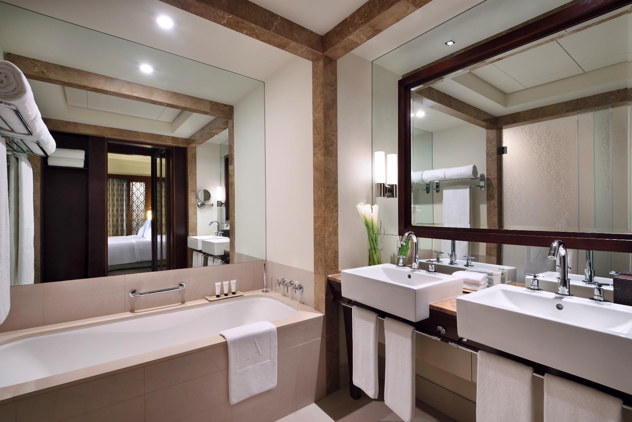 hotel-thumb