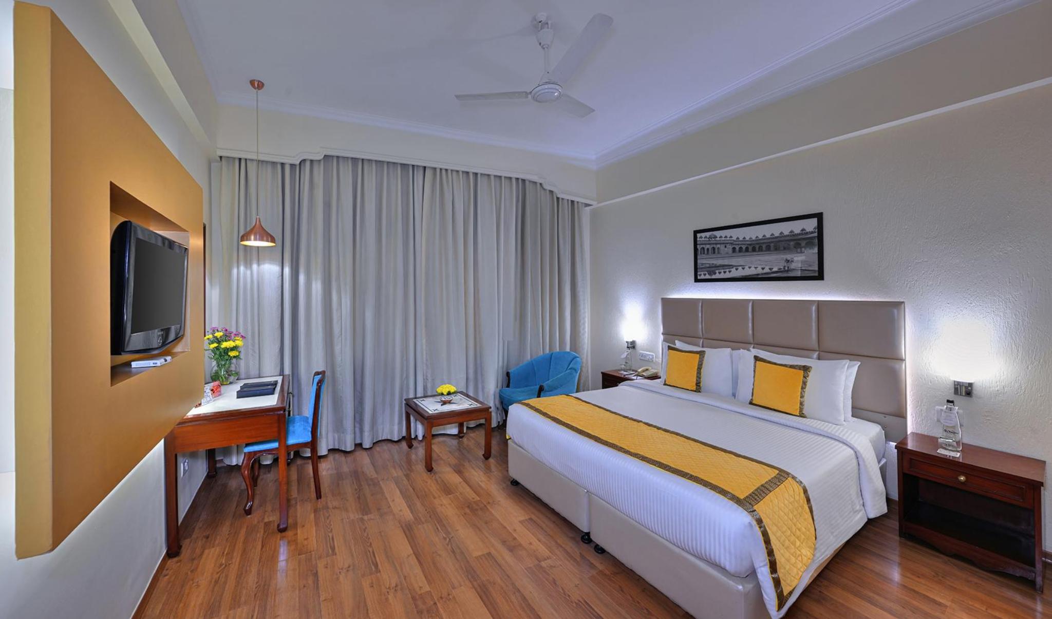 Superior Twin Bed Room