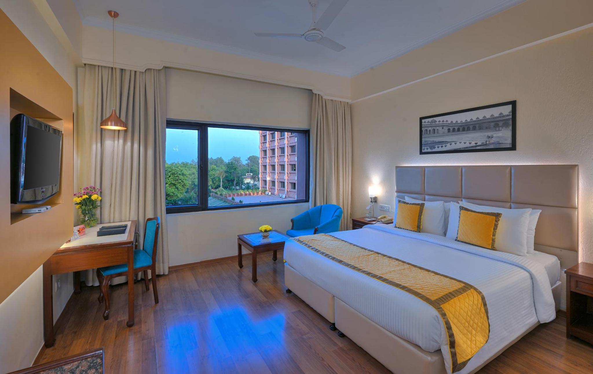 Superior King Bed Room