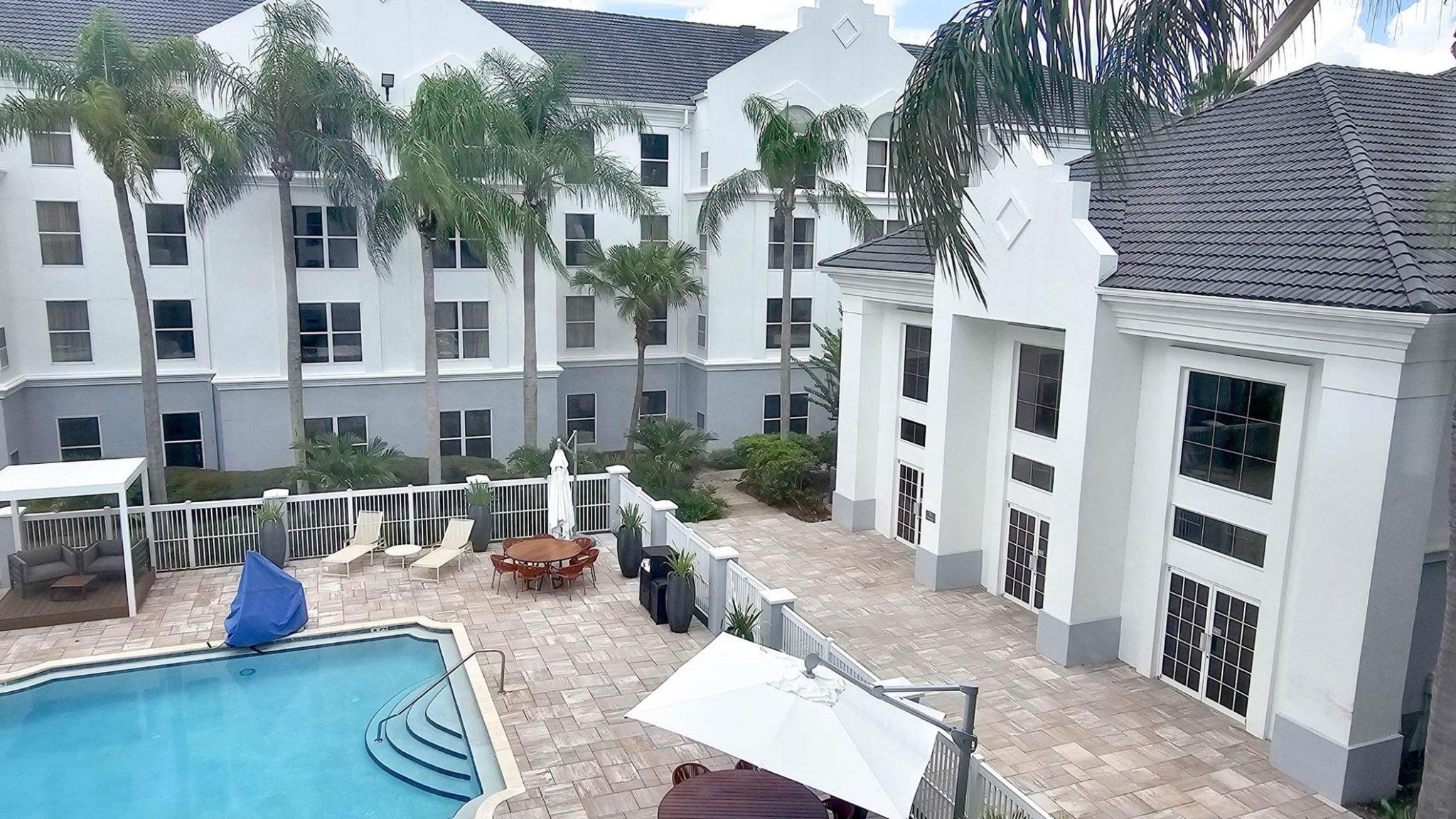hotel-thumb