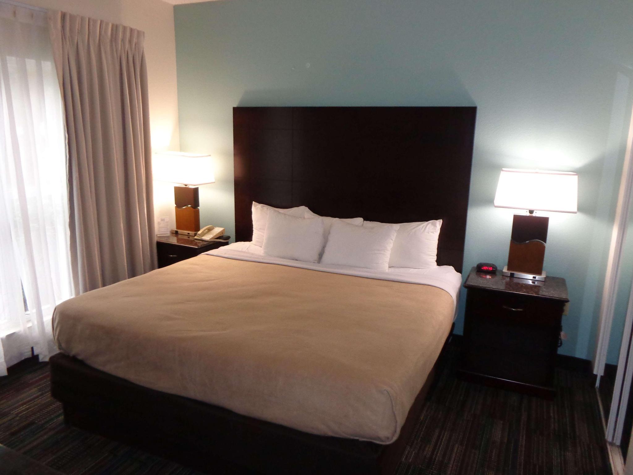 hotel-thumb