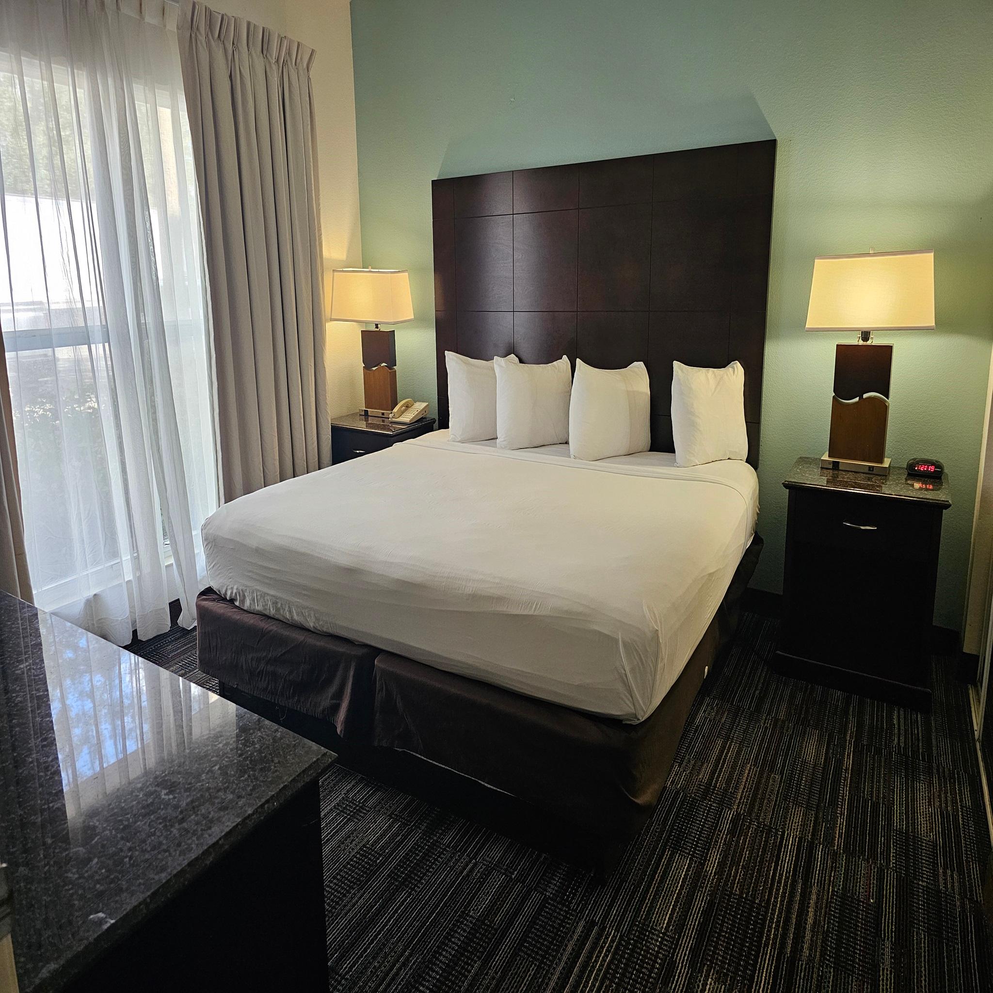 hotel-thumb