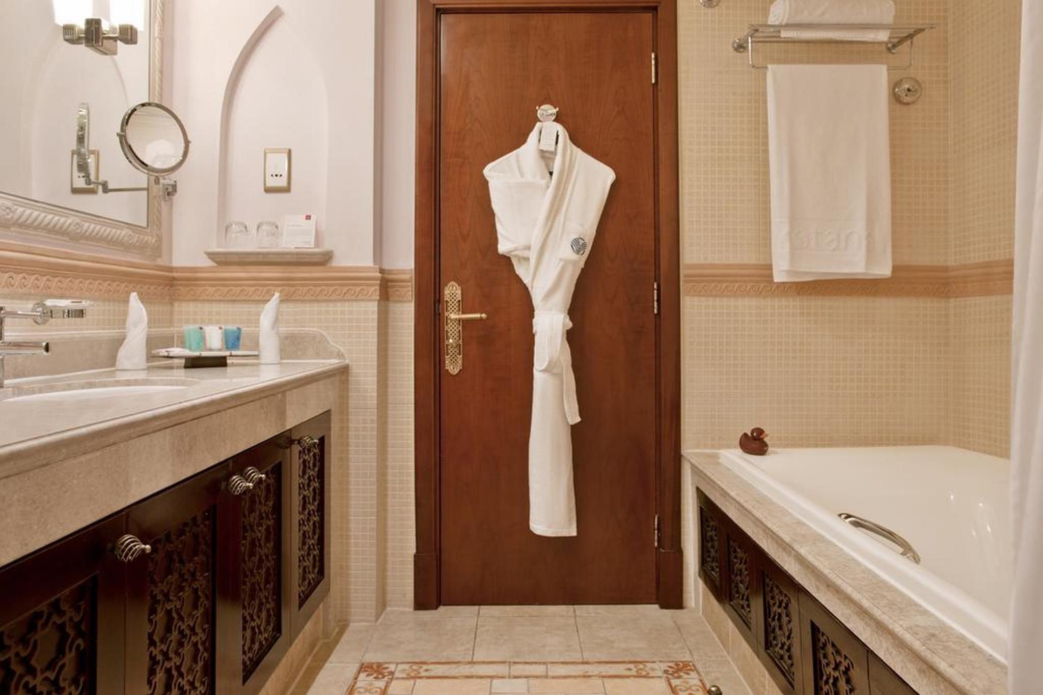 hotel-thumb