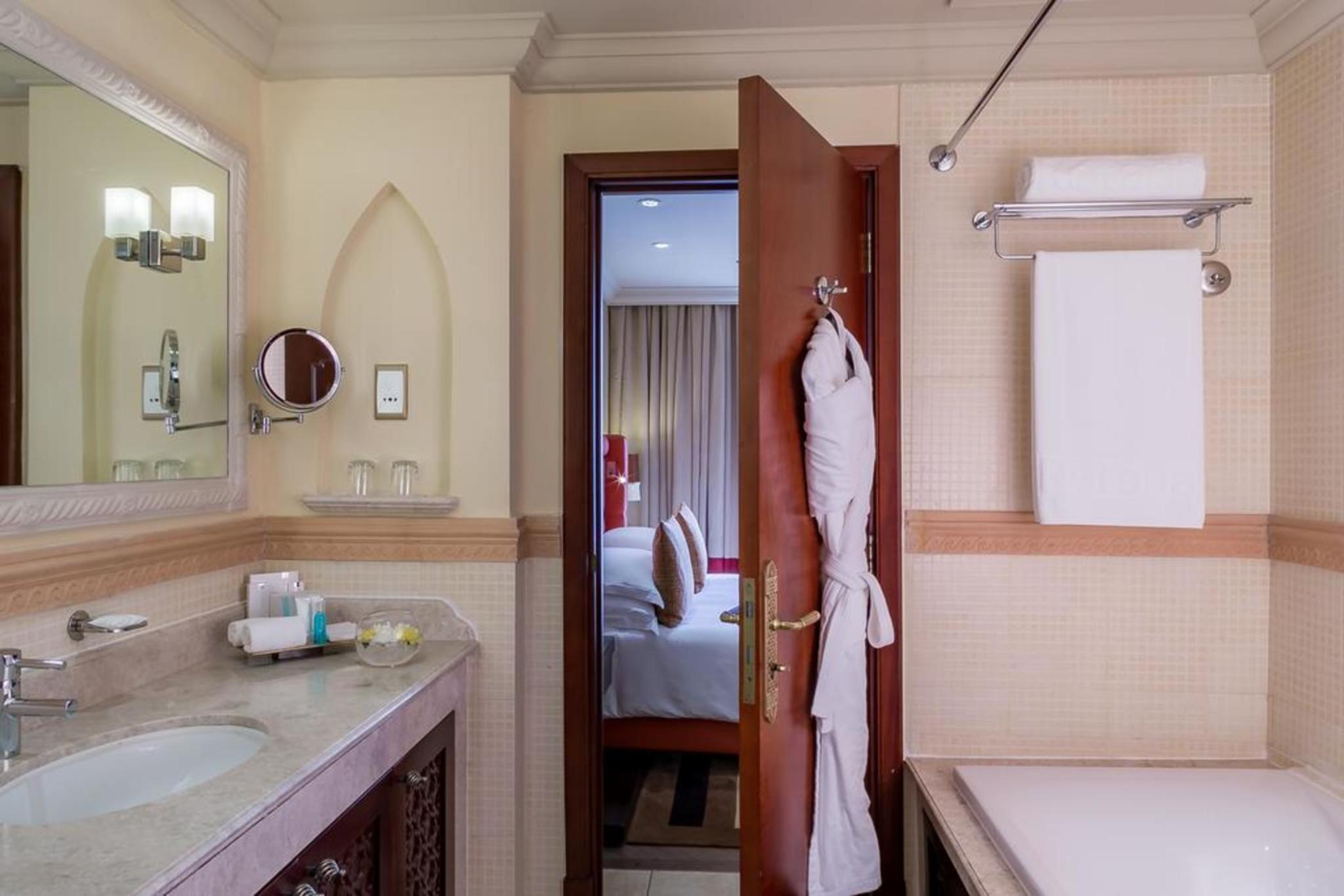 hotel-thumb