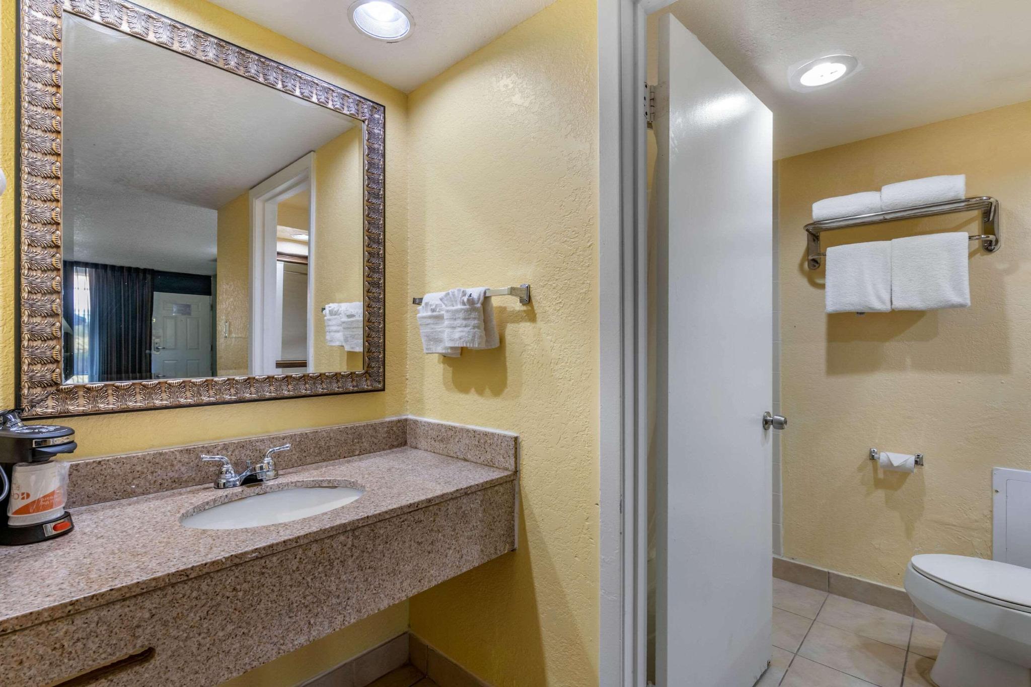 hotel-thumb