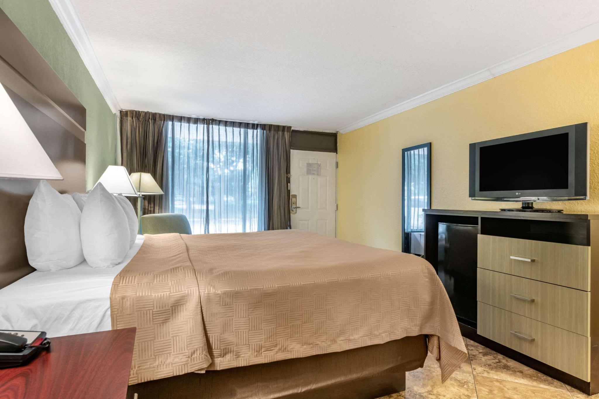 hotel-thumb