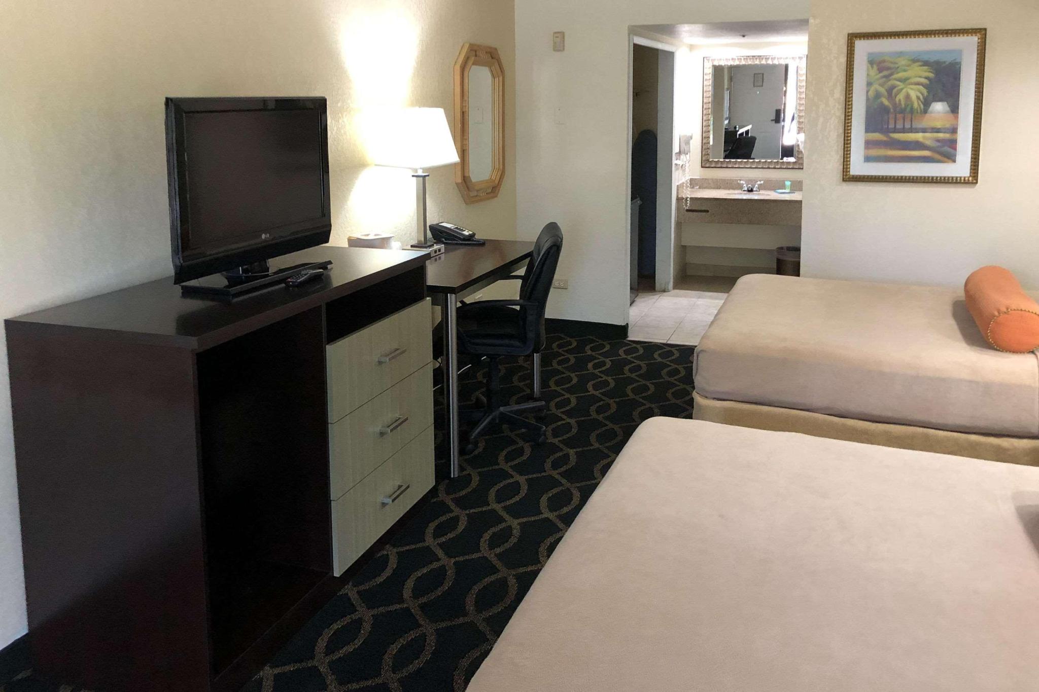 hotel-thumb