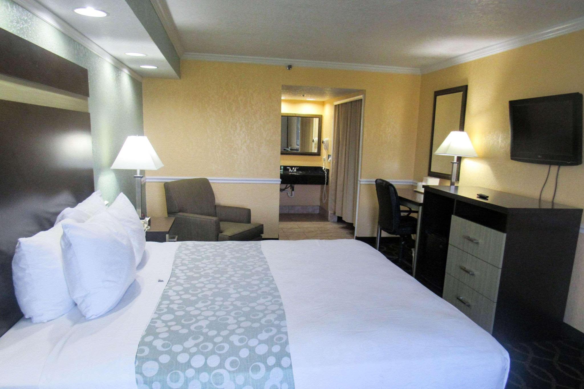 hotel-thumb