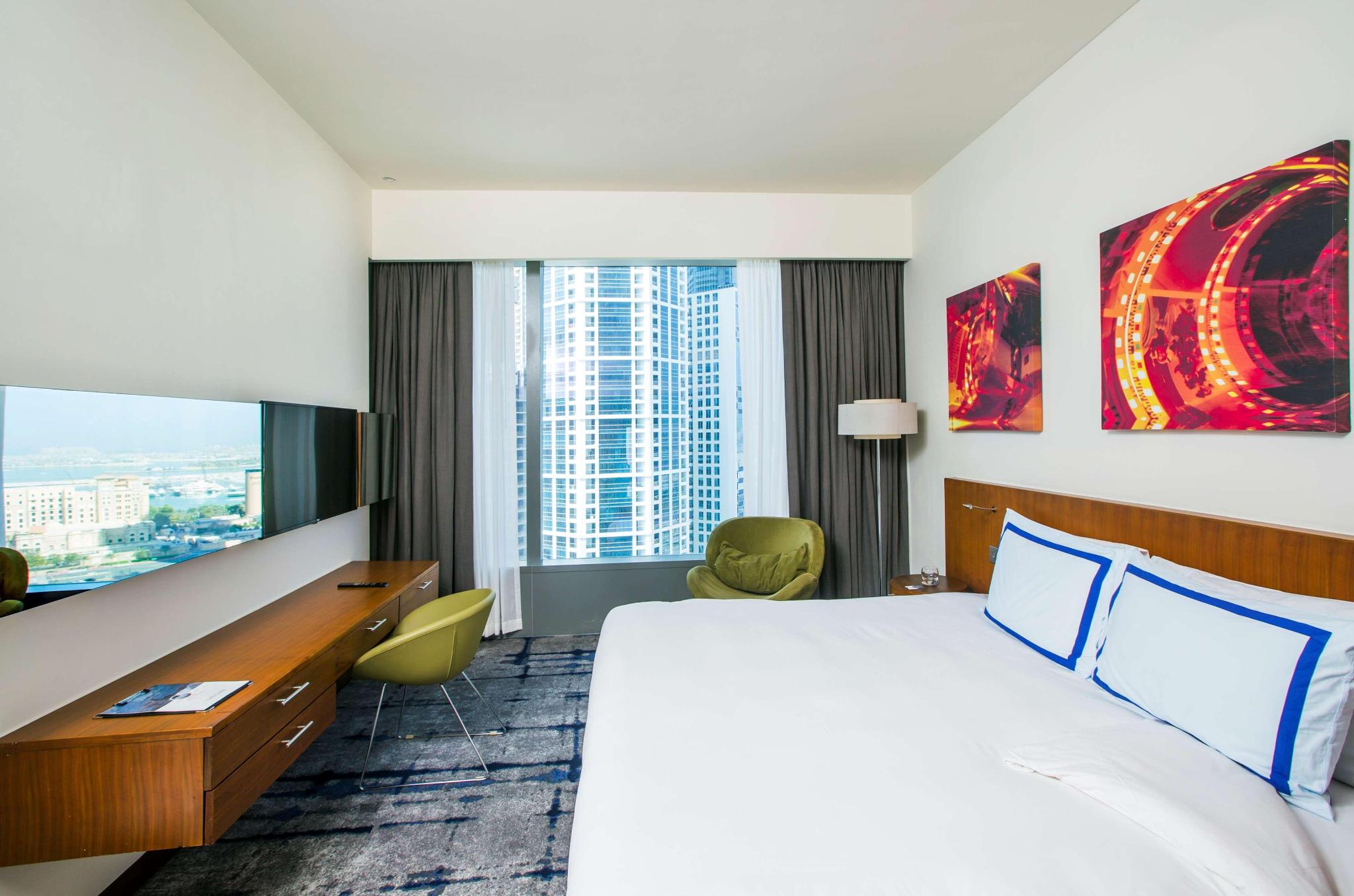 hotel-thumb