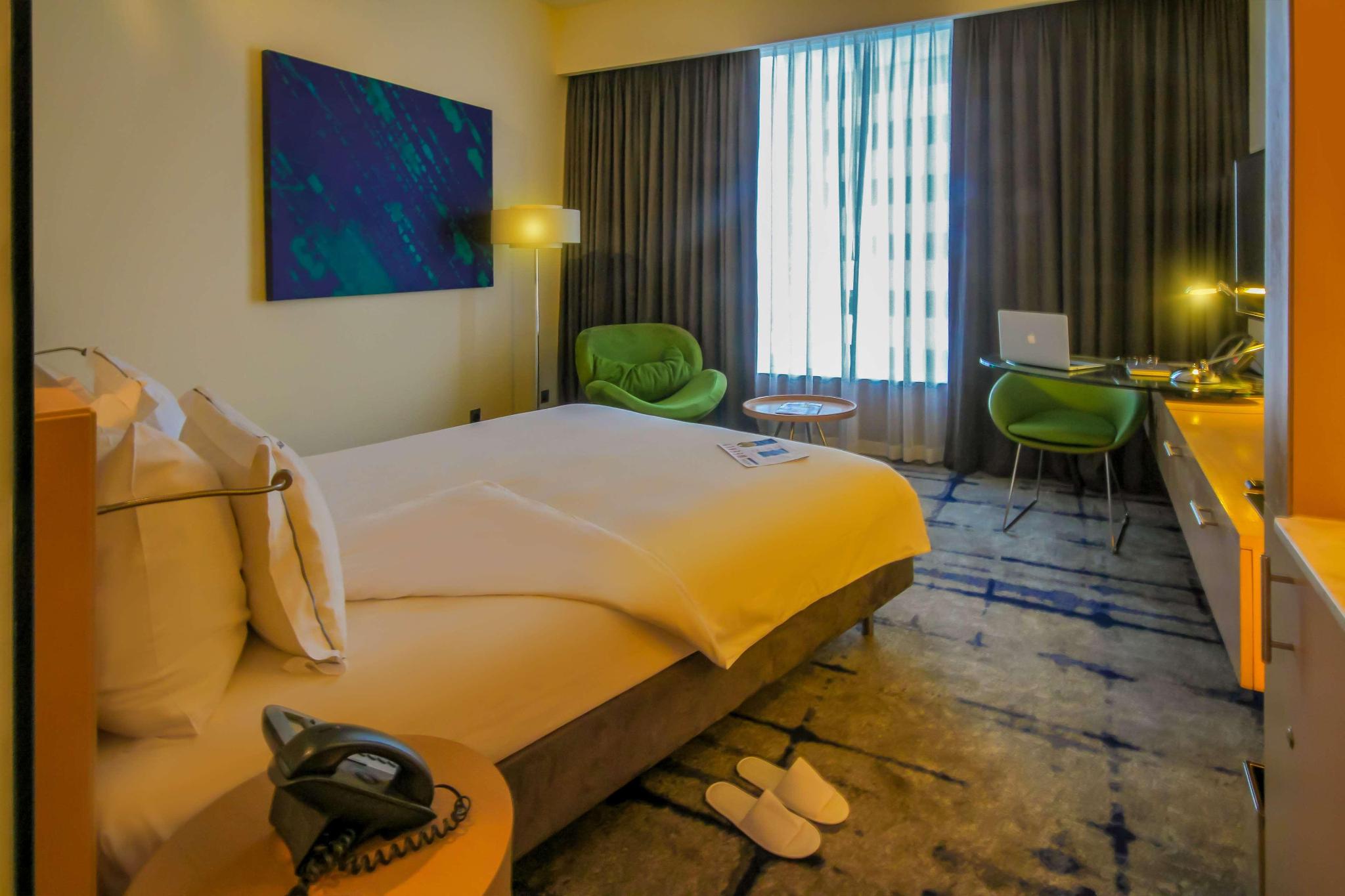 hotel-thumb