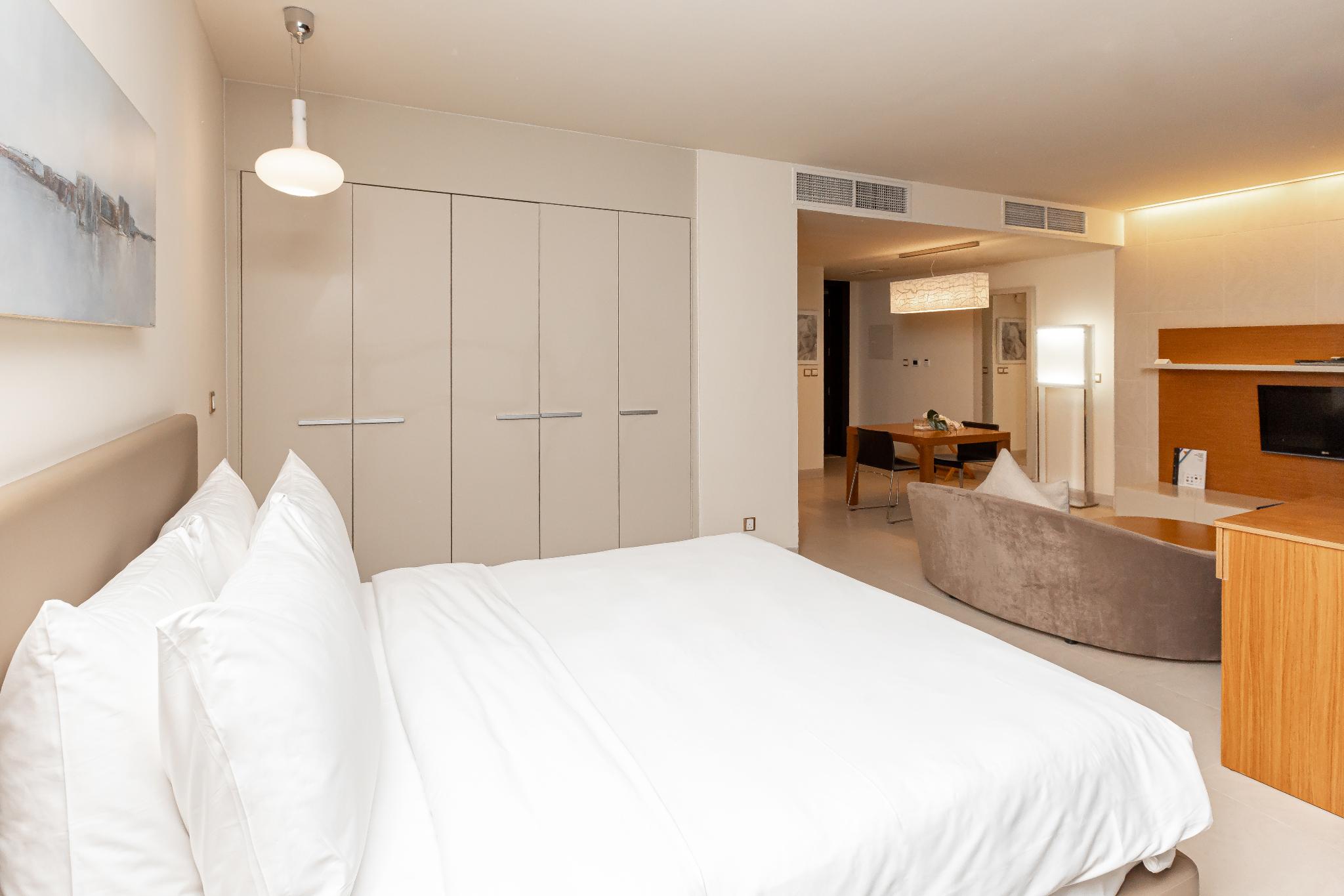 hotel-thumb
