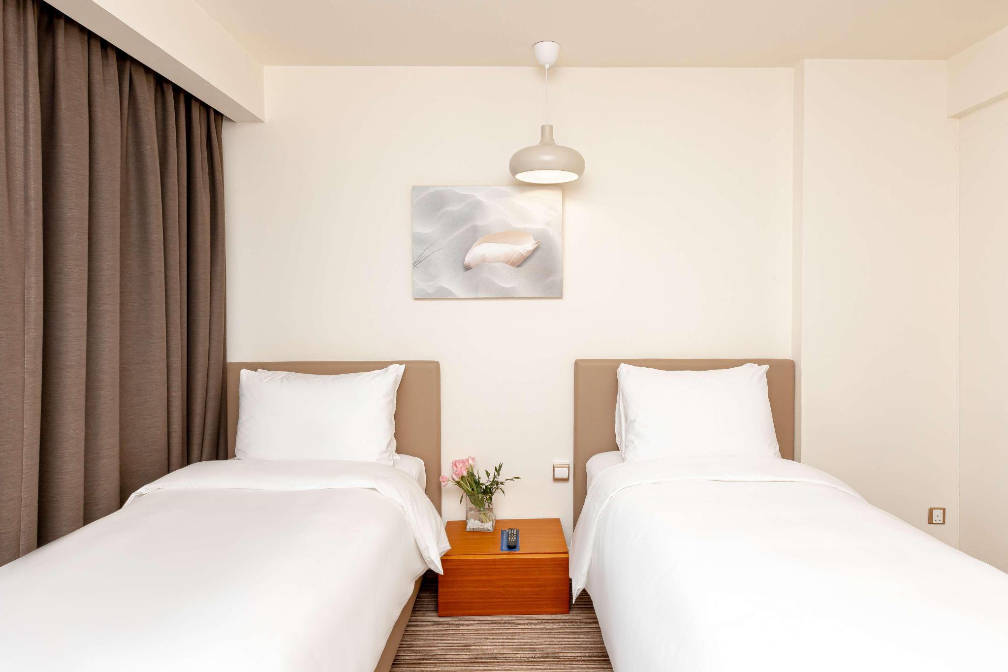hotel-thumb