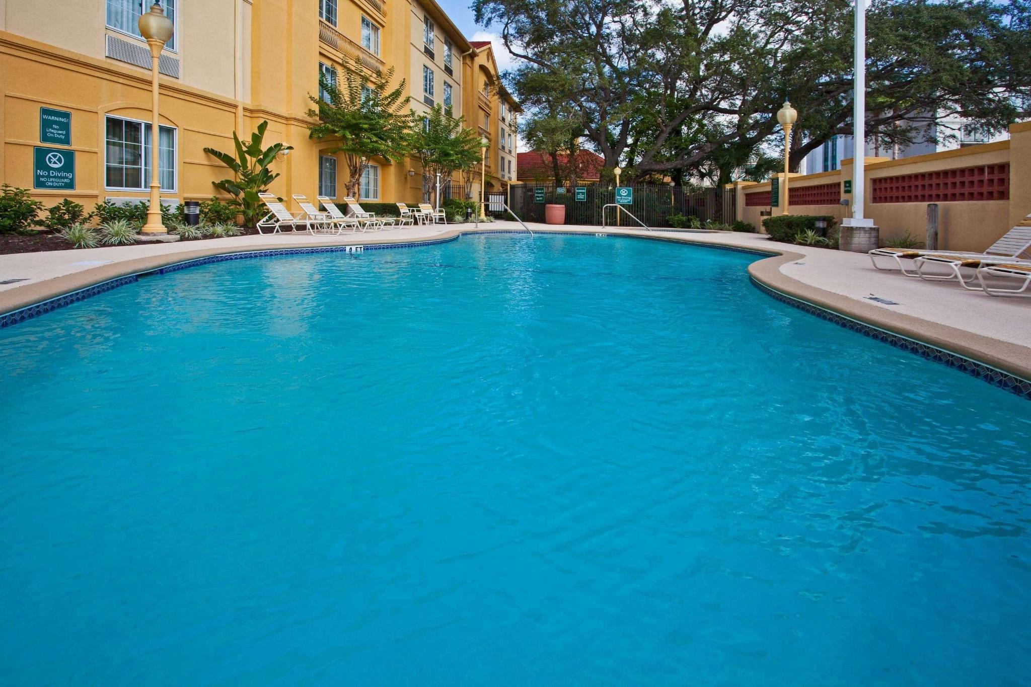 La Quinta Inn and Suites USF Busch Gardens en Tampa area
