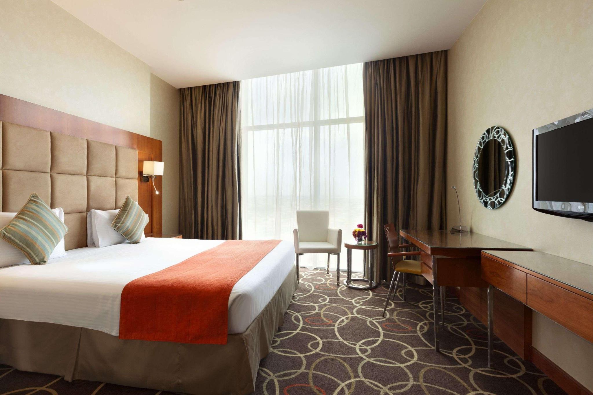 hotel-thumb