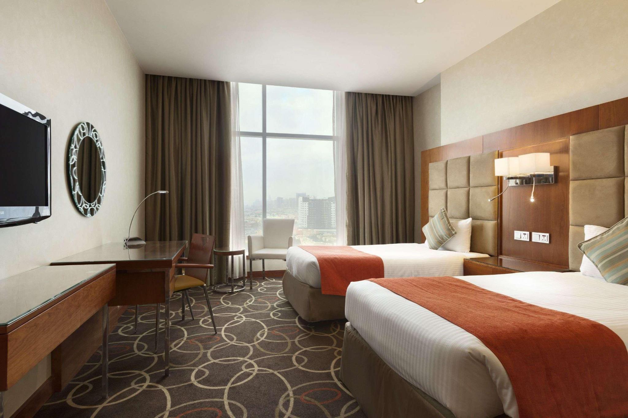 hotel-thumb