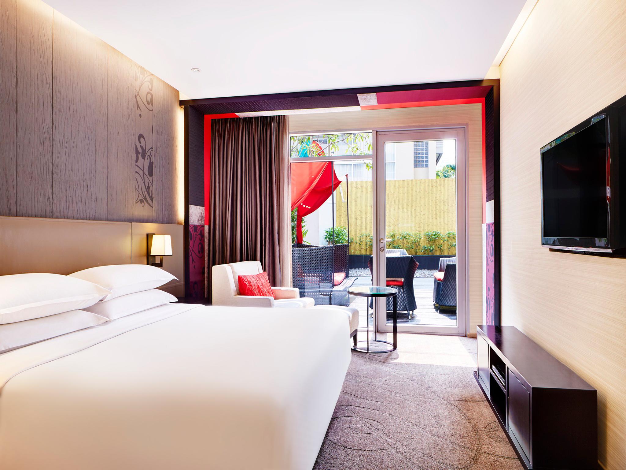 hotel-thumb