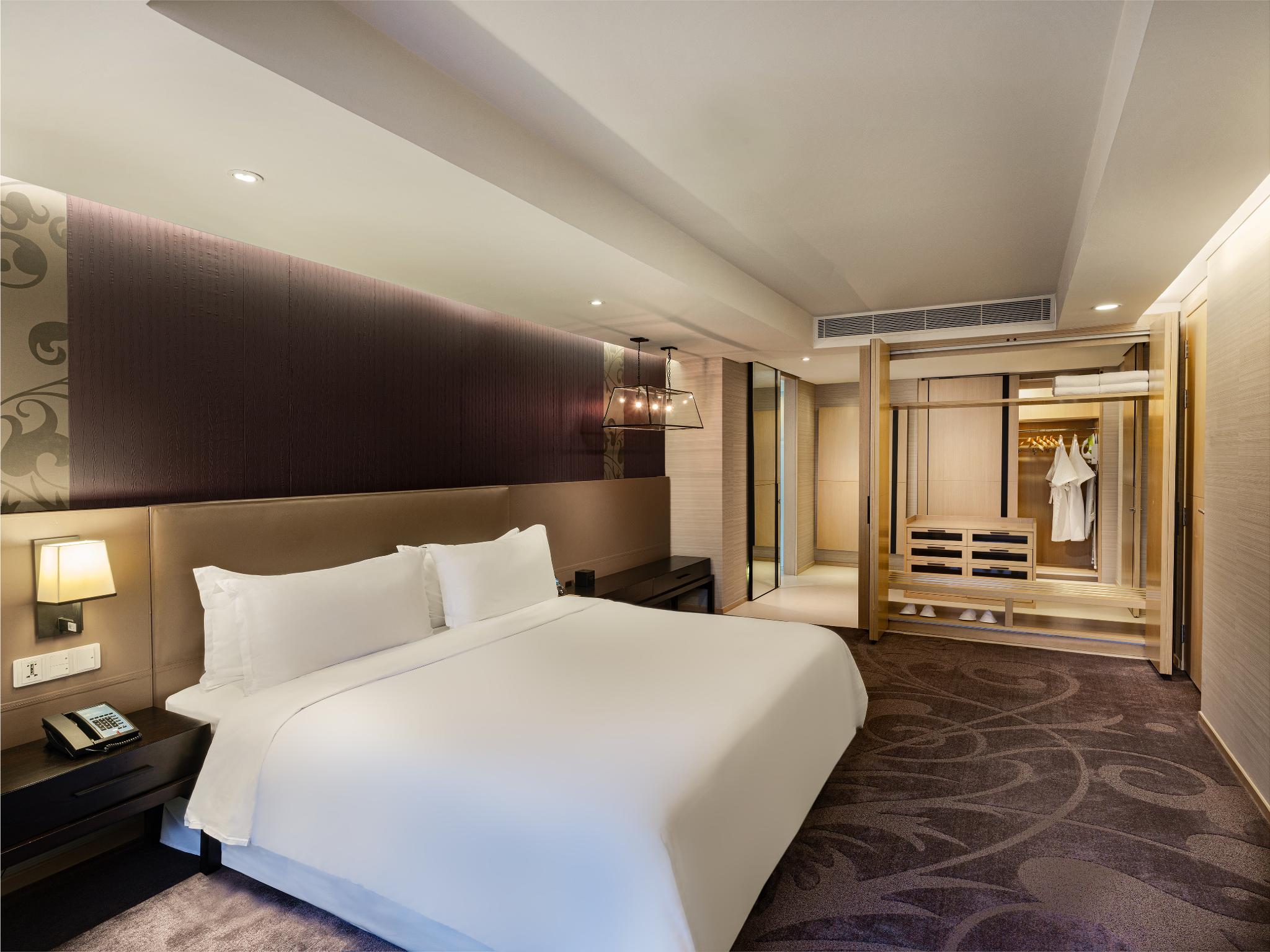 hotel-thumb