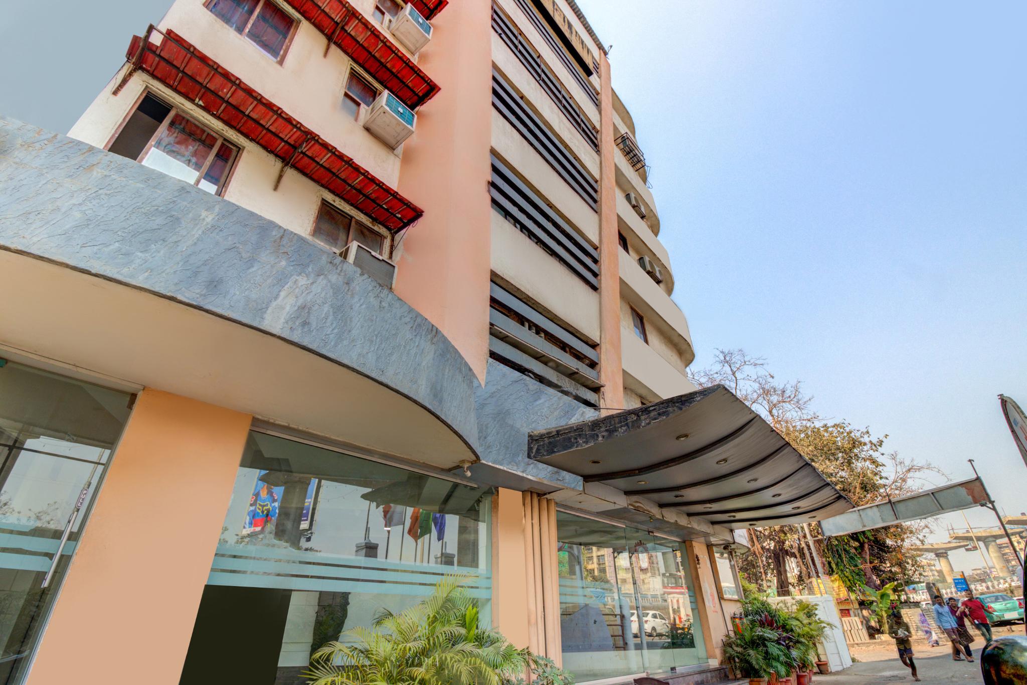 Capital O 71247 Jk Regency