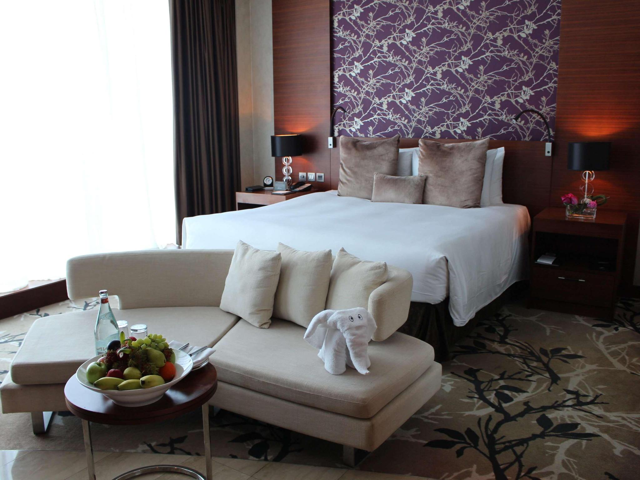 hotel-thumb