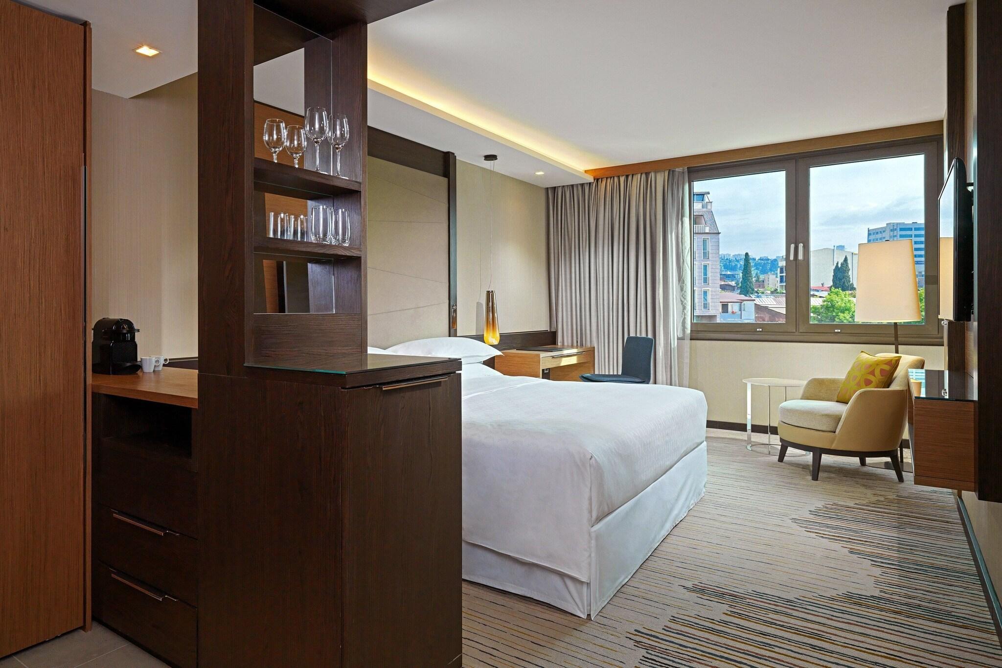 hotel-thumb