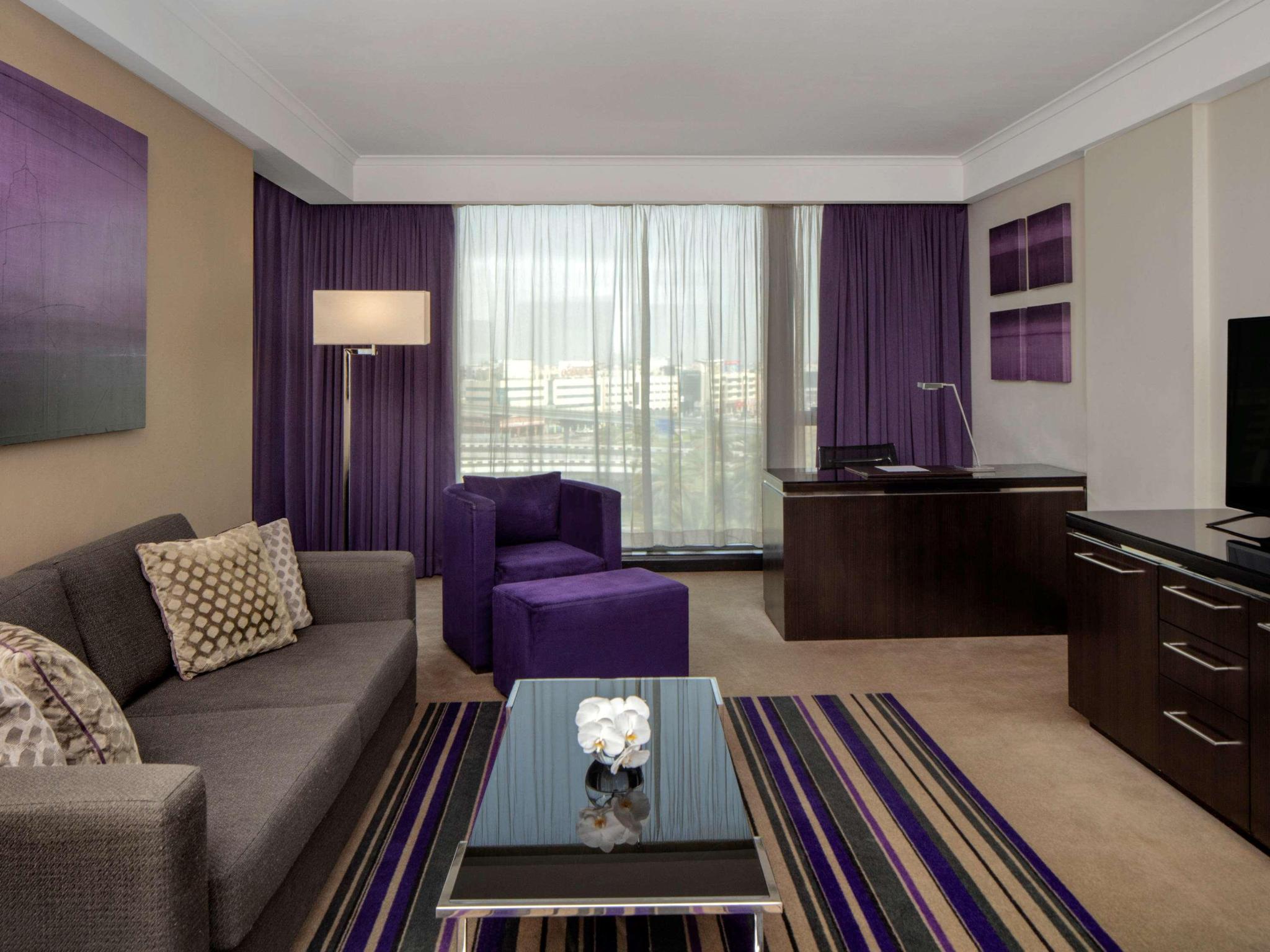 hotel-thumb