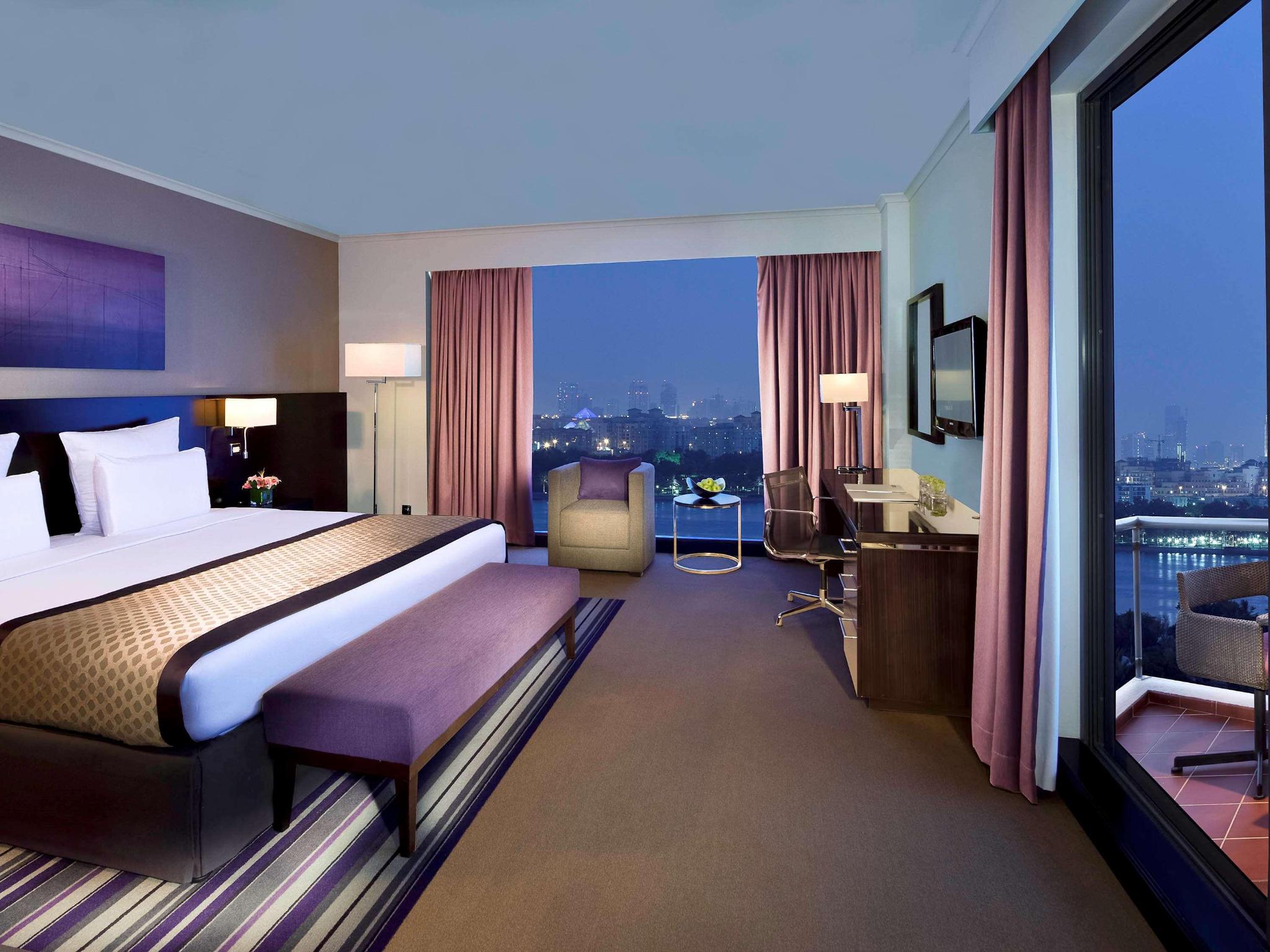 hotel-thumb