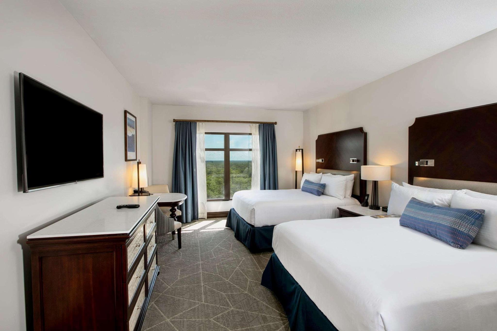 hotel-thumb
