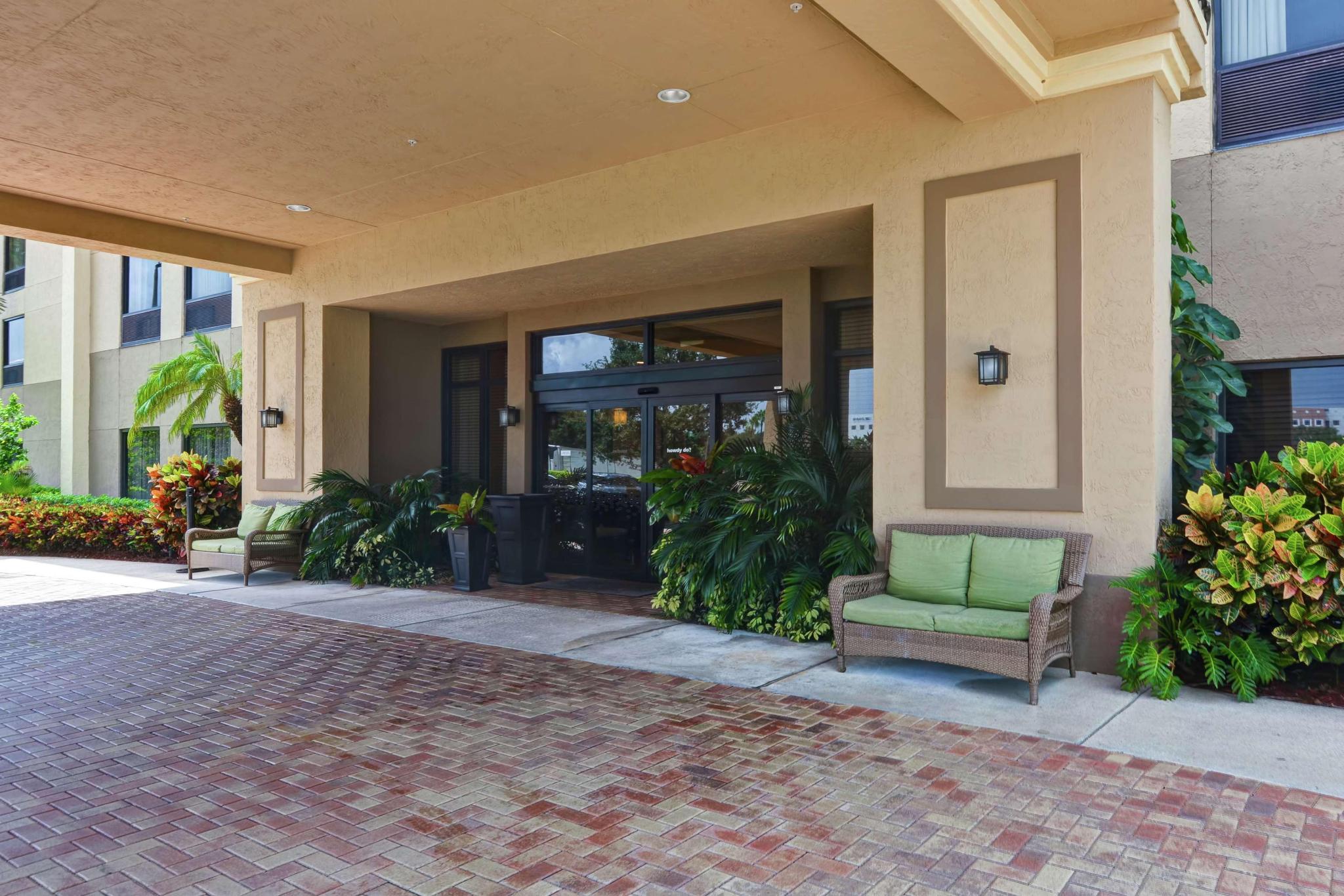 hotel-thumb
