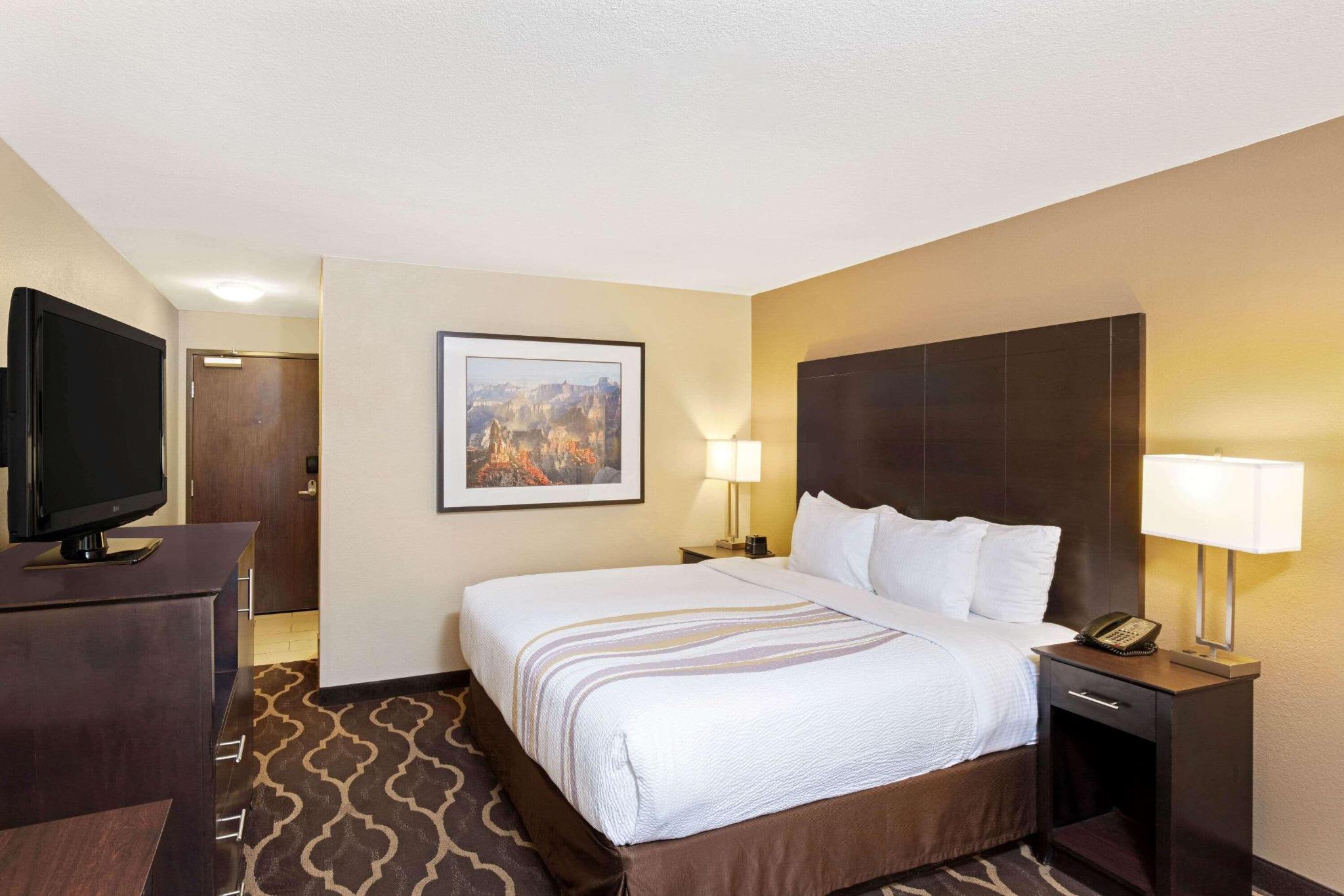 hotel-thumb