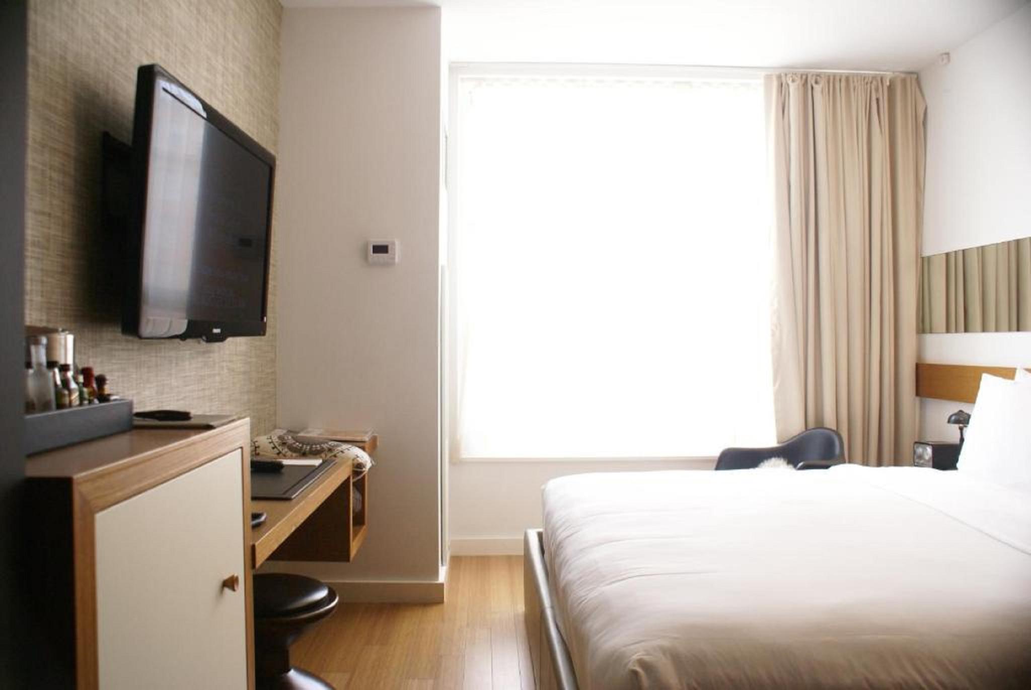 hotel-thumb