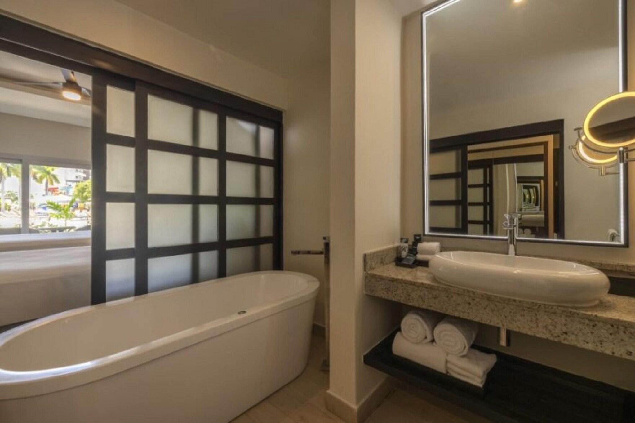 hotel-thumb