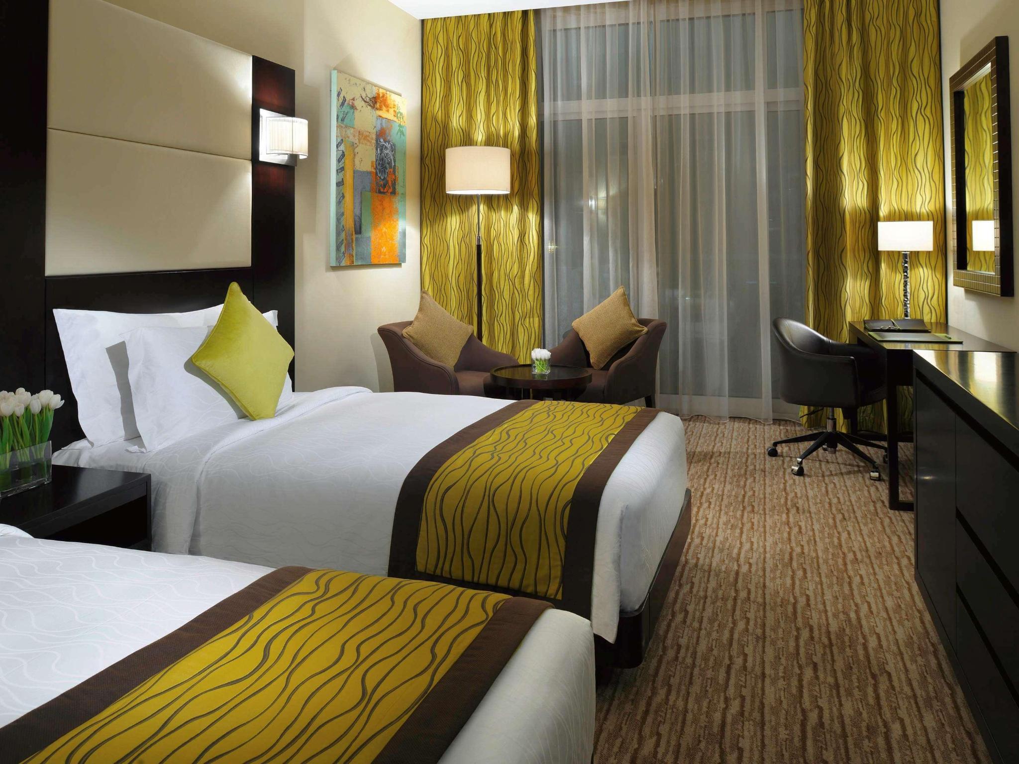 hotel-thumb