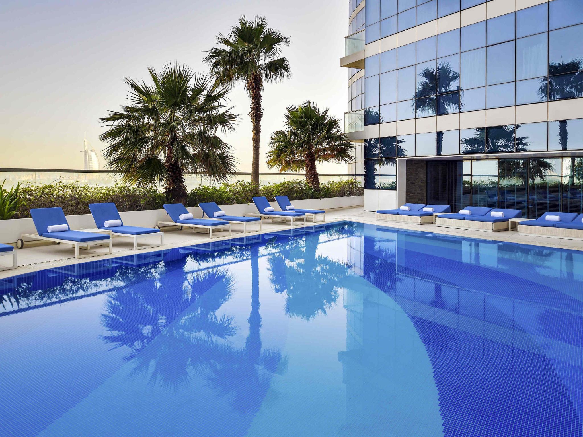 hotel-thumb