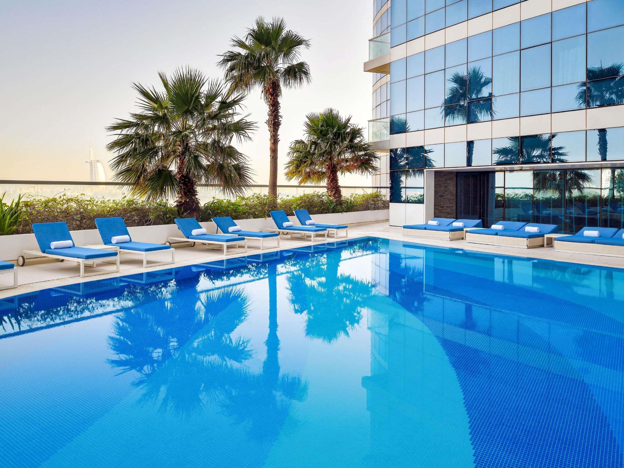 hotel-thumb