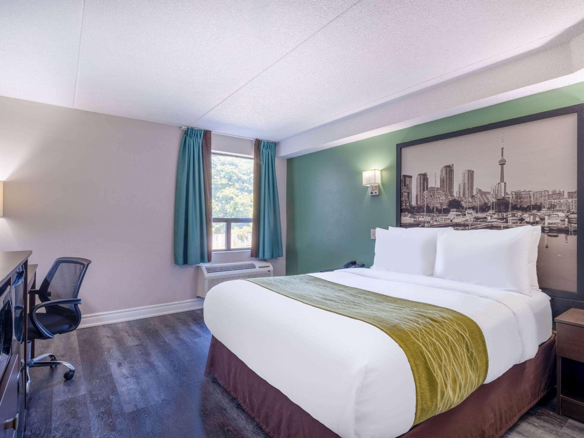 hotel-thumb