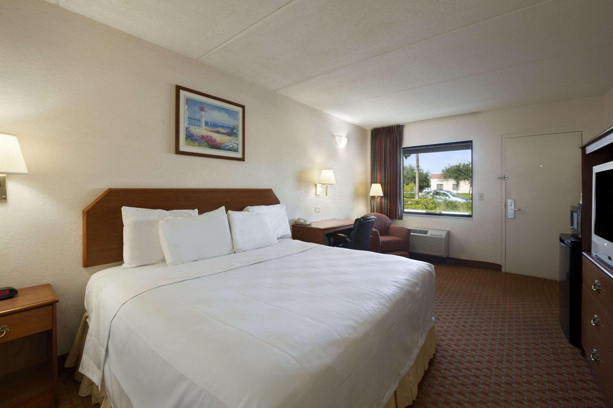hotel-thumb