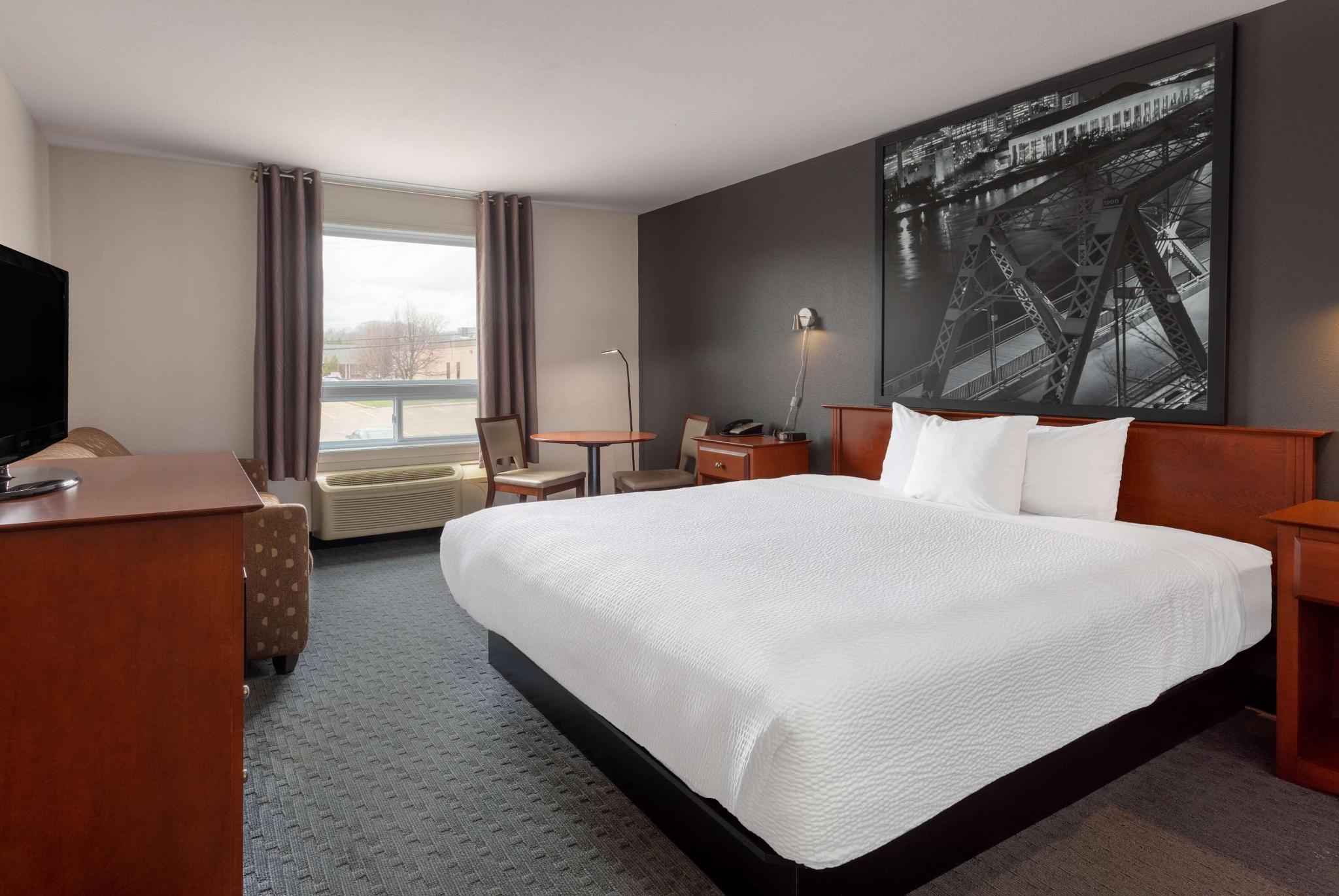 hotel-thumb