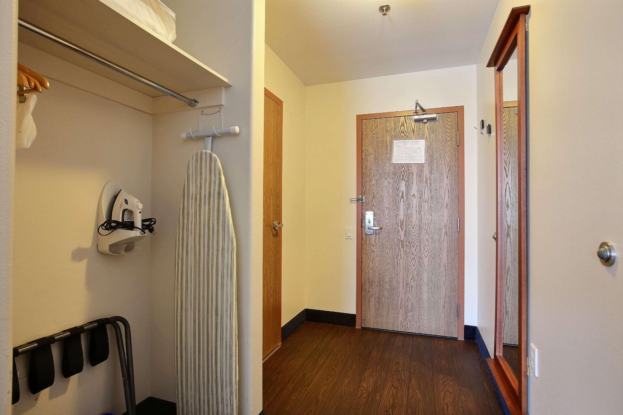 hotel-thumb