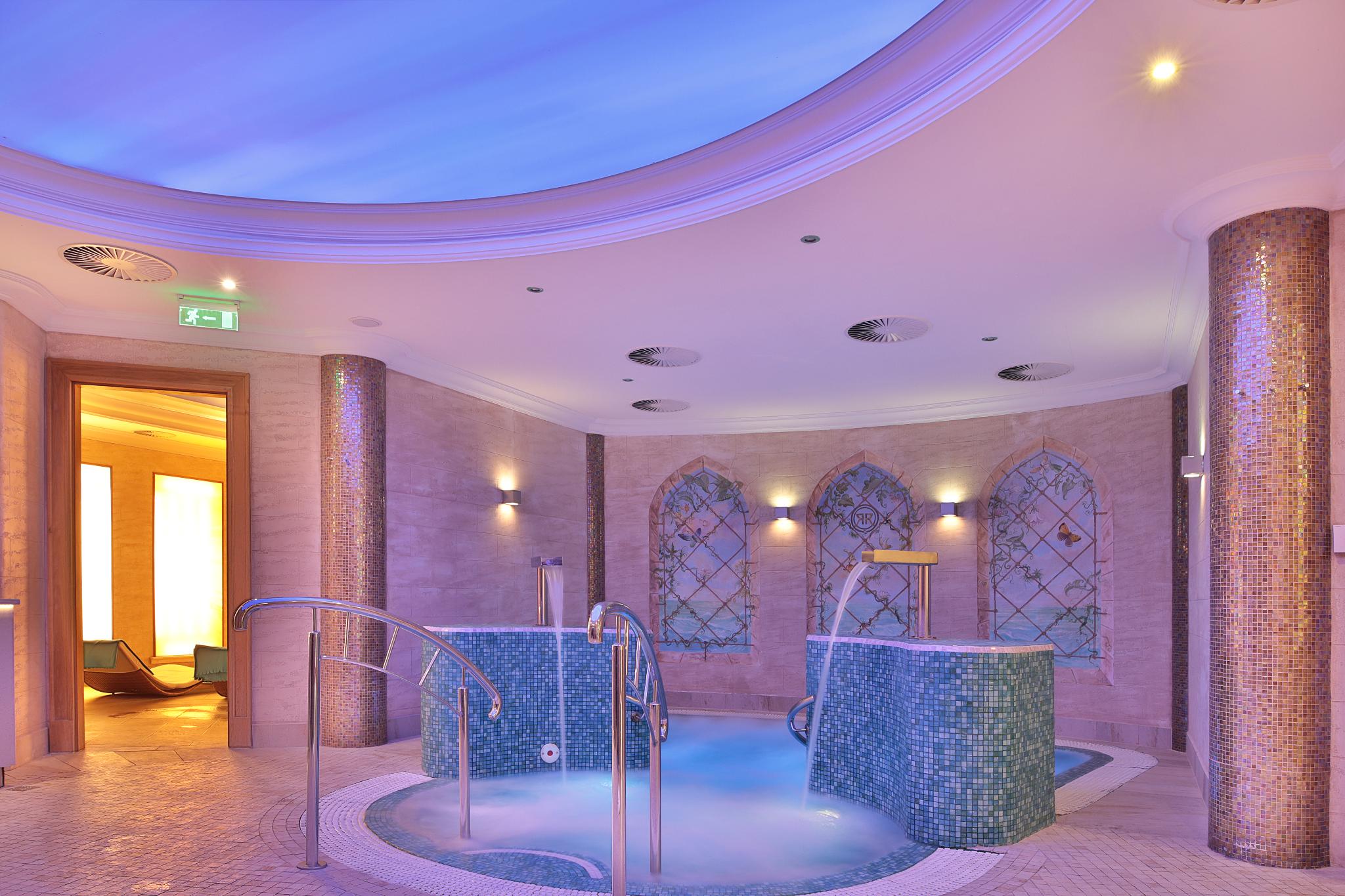 Luxury Wellness Hotel Retro Riverside en Karlovy Vary Luxury Wellness Hotel Retro Riverside en Karlovy Vary