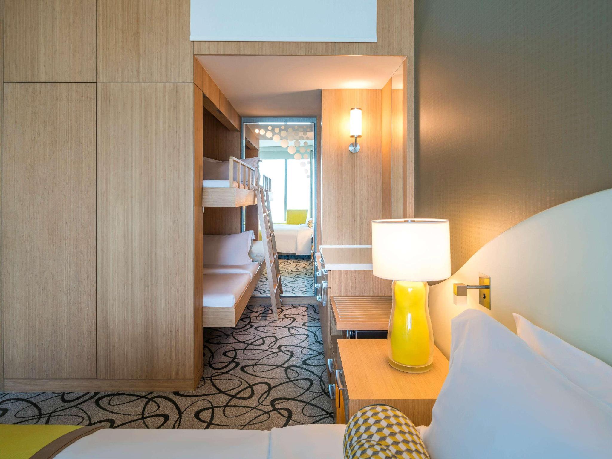 hotel-thumb