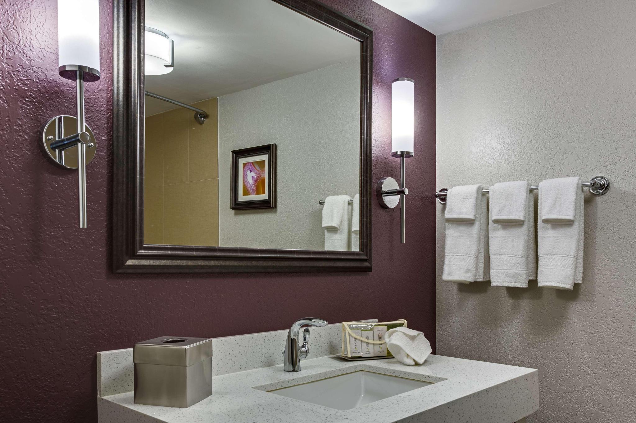 hotel-thumb