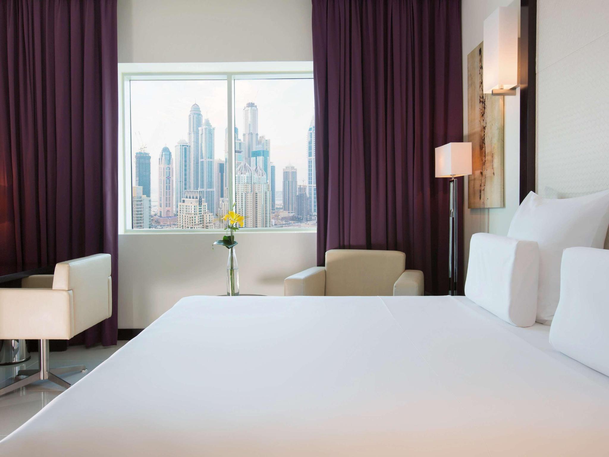 hotel-thumb