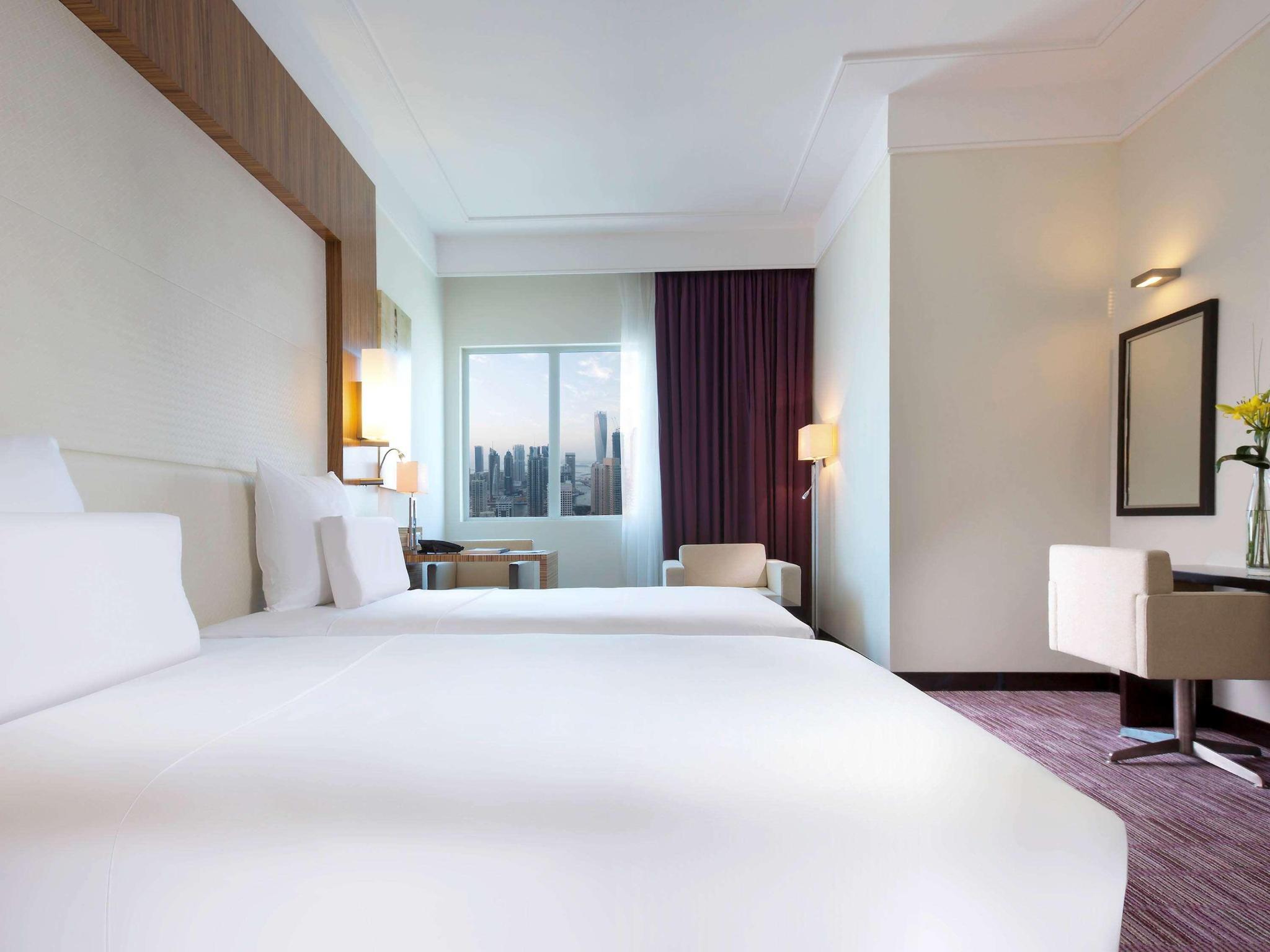 hotel-thumb