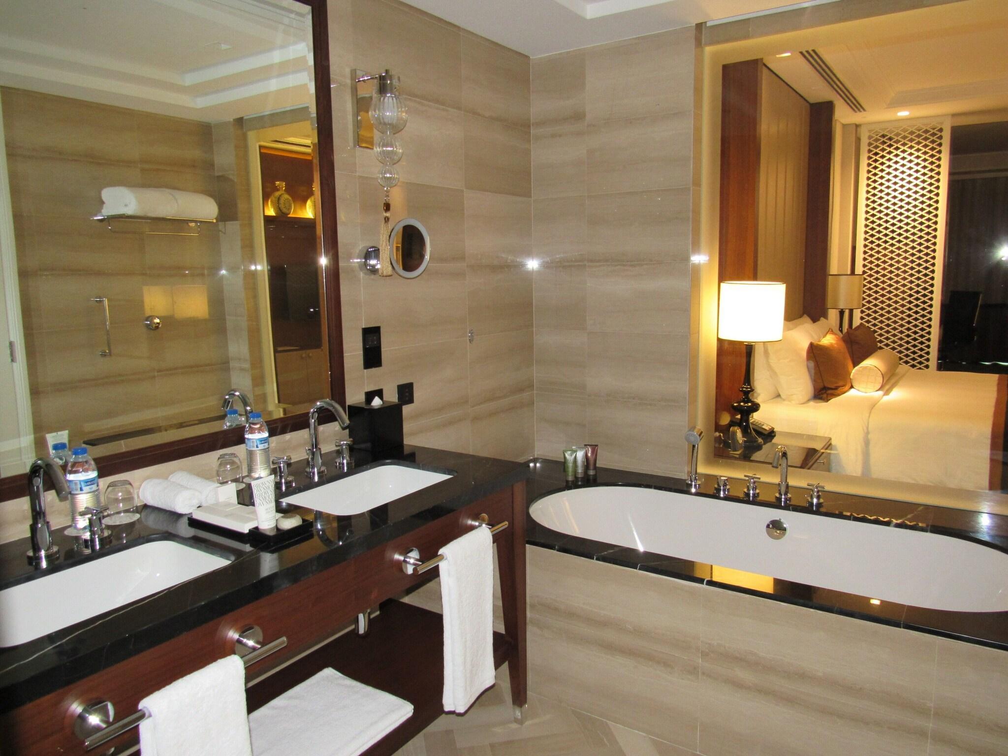hotel-thumb